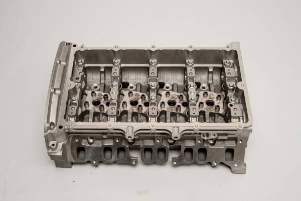 FORD TRANSİT 100 L-S-V ÇIKMA PARÇA   SİLİNDİR KAPAKLARI